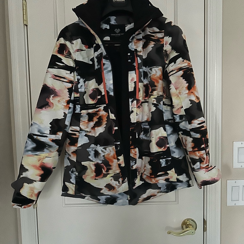 Obermeyer snowboarding/ Ski Jacket